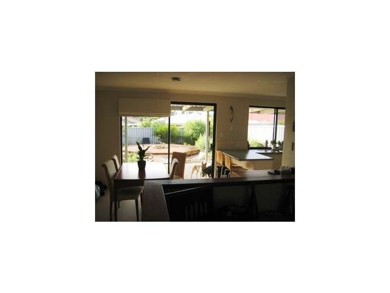 60 Somerville Drive, College Grove WA 6230