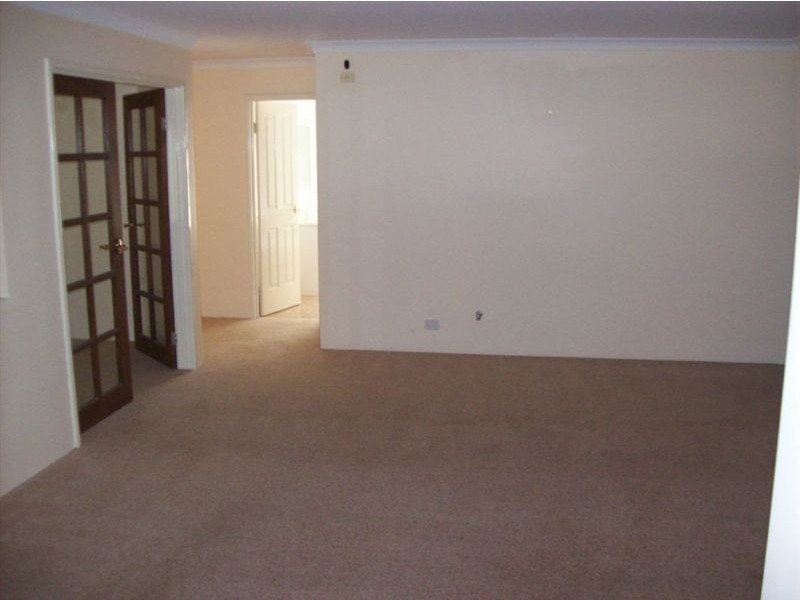 25 Darwin Way, College Grove WA 6230