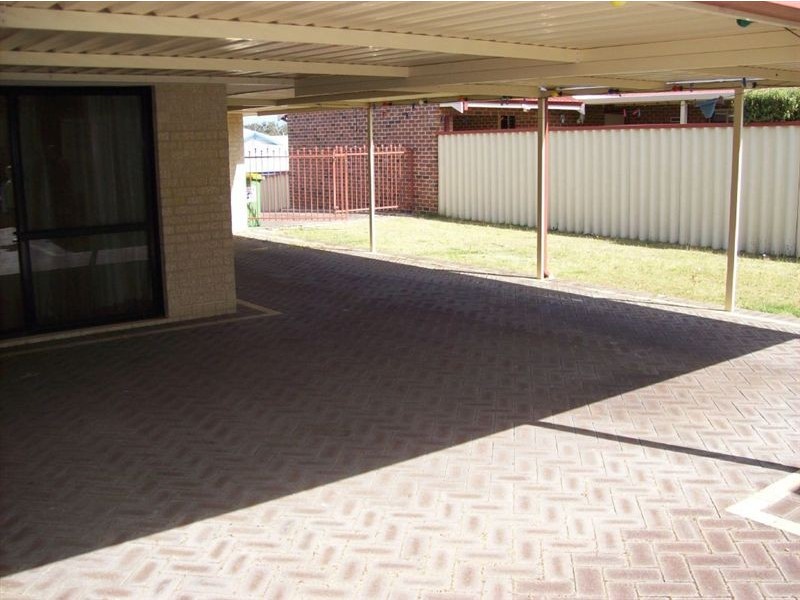 25 Darwin Way, College Grove WA 6230