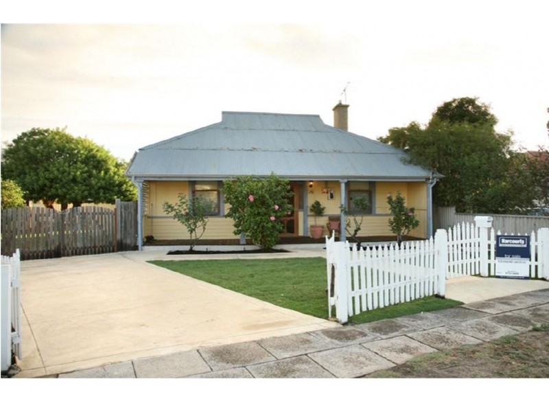 14 Charles Street, Bunbury WA 6230