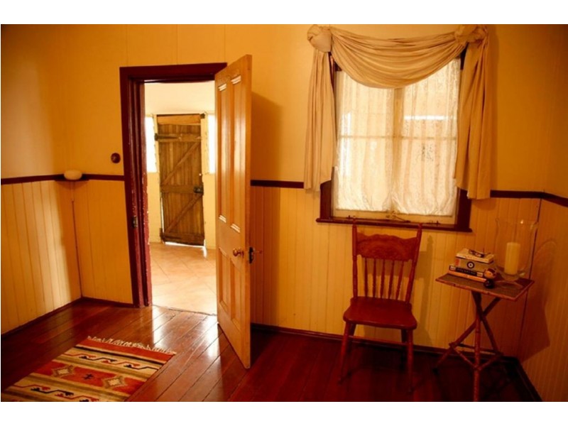 14 Charles Street, Bunbury WA 6230