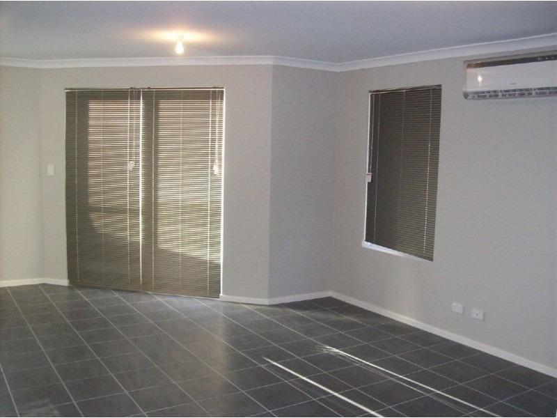 19C Lowe Street, Carey Park WA 6230