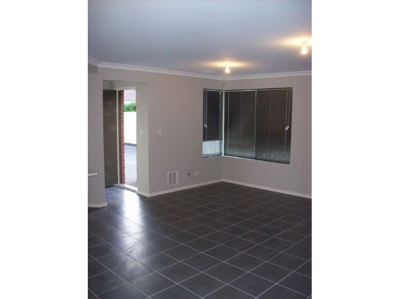 19C Lowe Street, Carey Park WA 6230