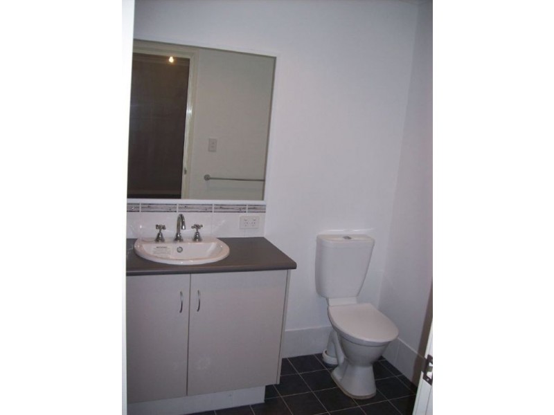 19C Lowe Street, Carey Park WA 6230