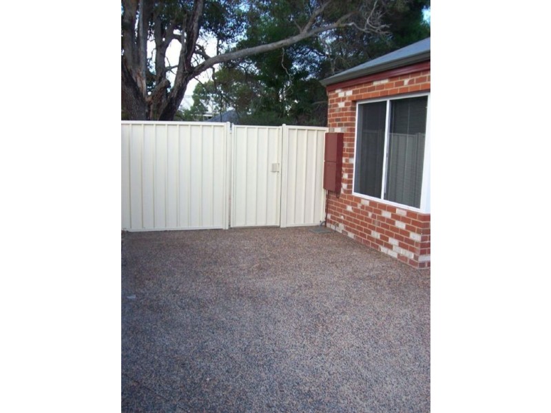 19C Lowe Street, Carey Park WA 6230