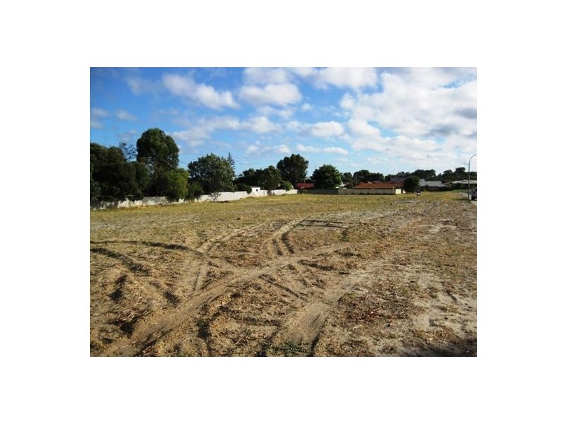 7 Cambrose Avenue, Australind WA 6233