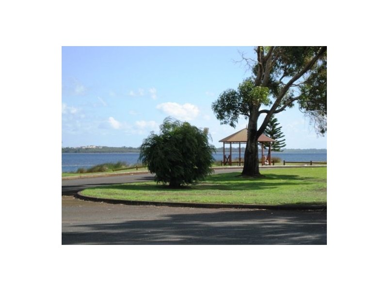 7 Cambrose Avenue, Australind WA 6233