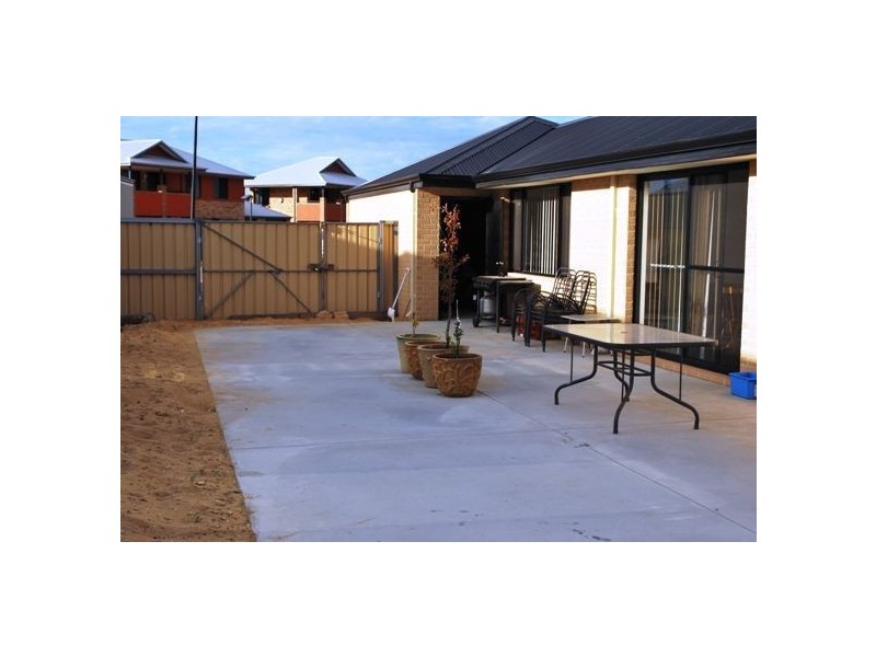 20 Diamond Street, Dalyellup WA 6230