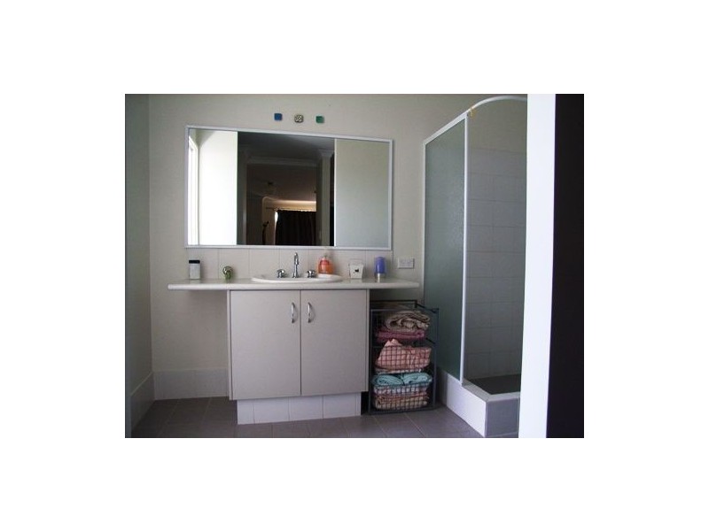 18 Burwood Road, Australind WA 6233