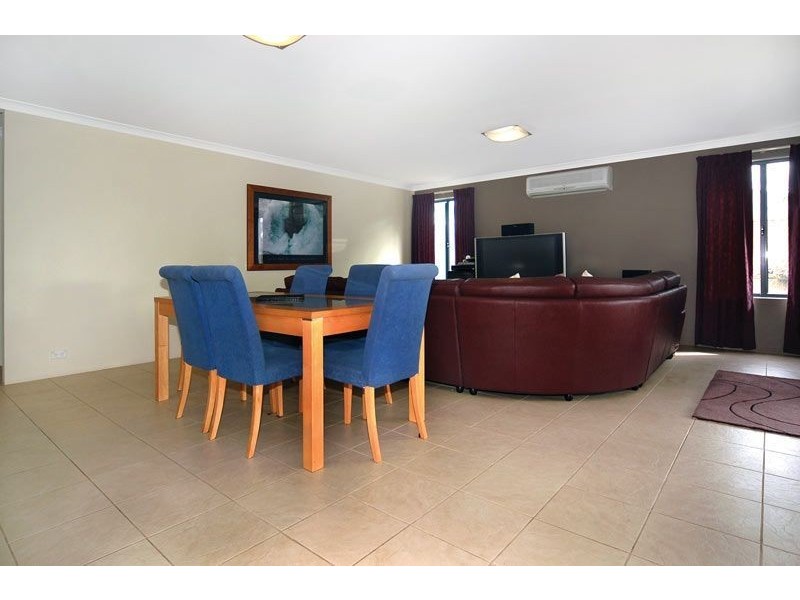 25 Swan Avenue, Millbridge WA 6232