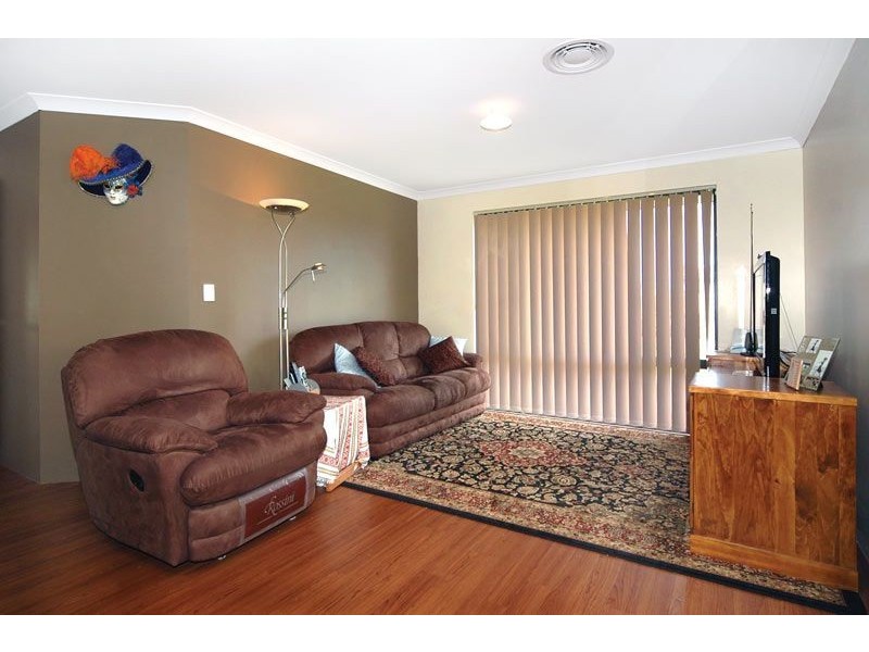 4 Polwarth Circuit, Eaton WA 6232