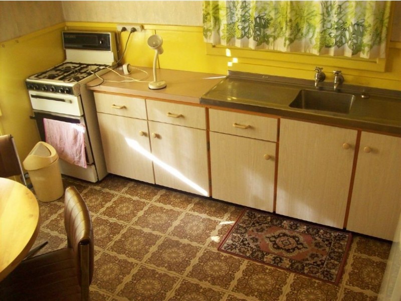 172 Forrest Avenue, Carey Park WA 6230