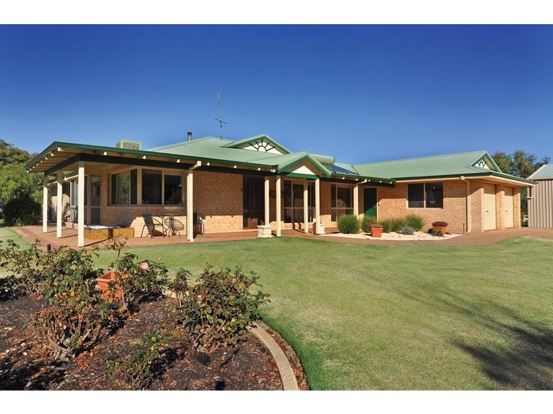 2176 Armstrong Road, Boyanup WA 6237