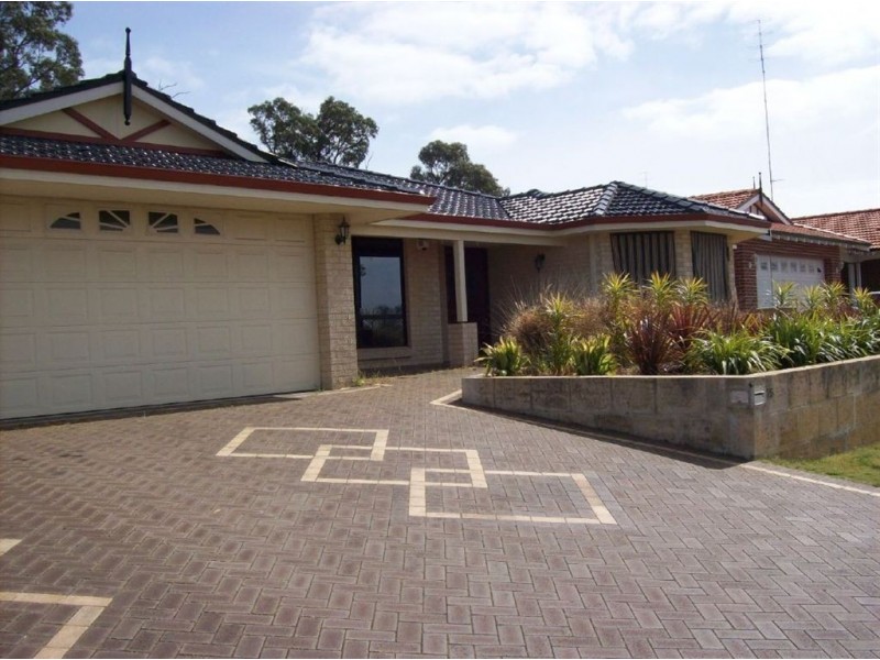 25 Darwin Way, College Grove WA 6230