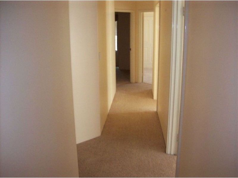 25 Darwin Way, College Grove WA 6230