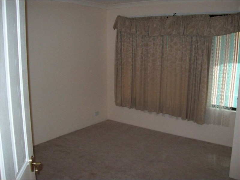 25 Darwin Way, College Grove WA 6230