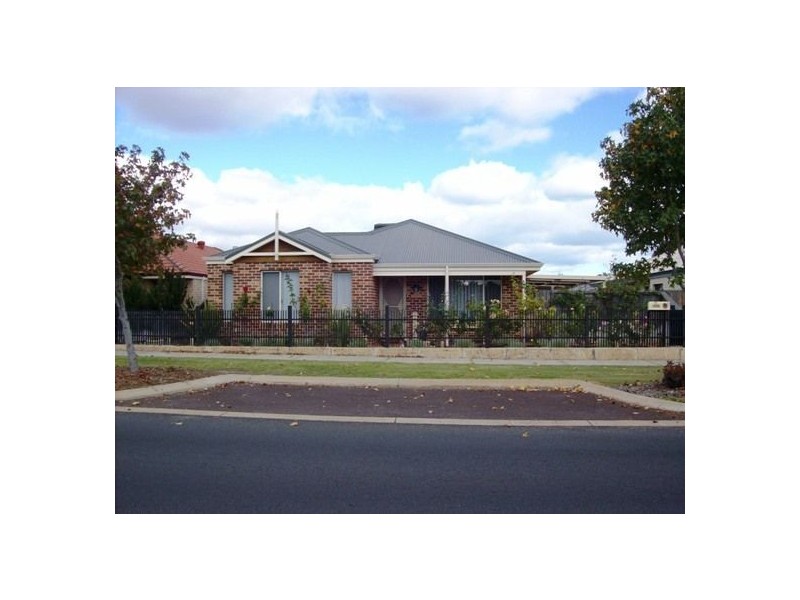 73 Kingston Drive, Australind WA 6233