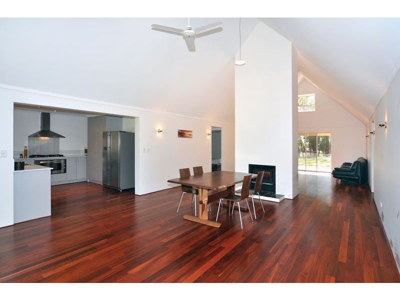 215 Livingstone Heights, Roelands WA 6226