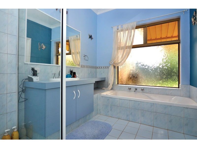 5 Sierra Place, Gelorup WA 6230