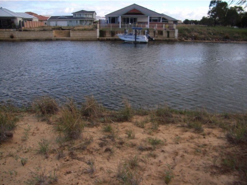 25c Riviera Way, Pelican Point WA 6230