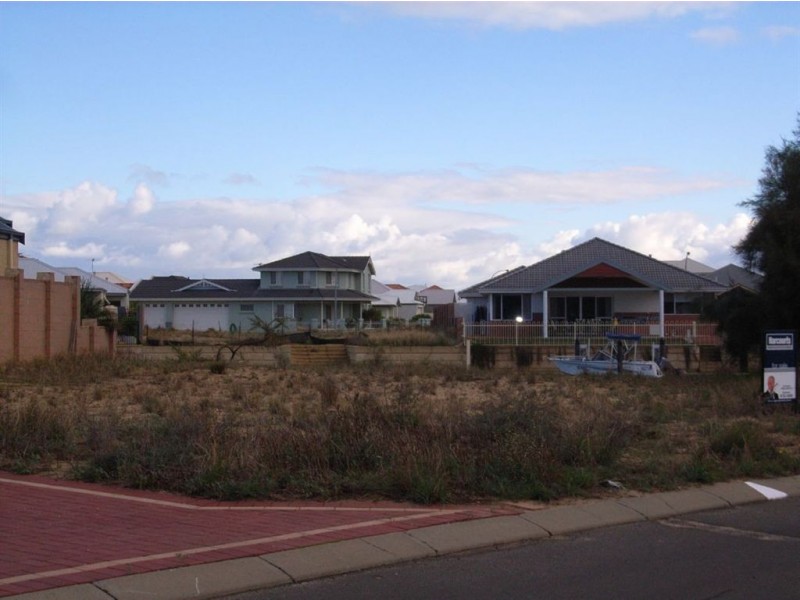 25c Riviera Way, Pelican Point WA 6230