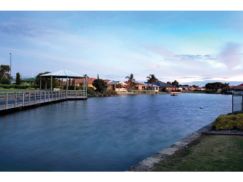 2 Willis Cove, Pelican Point WA 6230