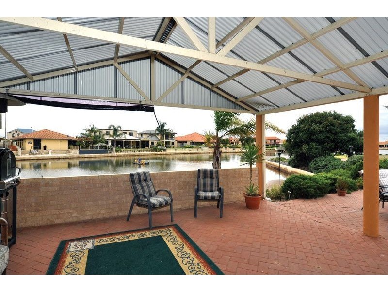 2 Willis Cove, Pelican Point WA 6230