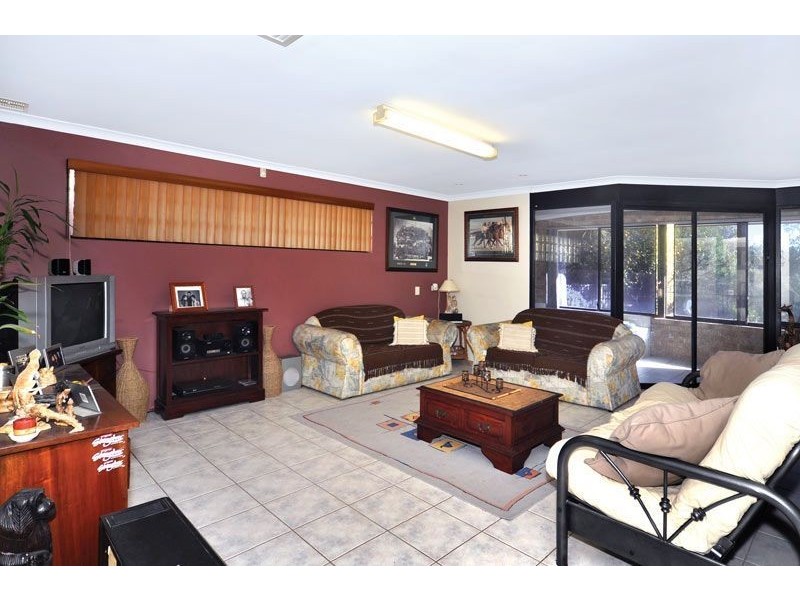 14 Birkdale Place, Pelican Point WA 6230