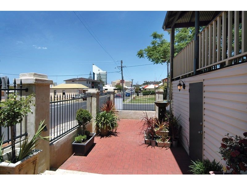 8 Carey Street, Bunbury WA 6230