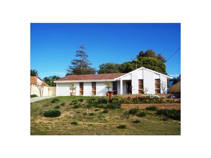 2 Becher Place, Australind WA 6233