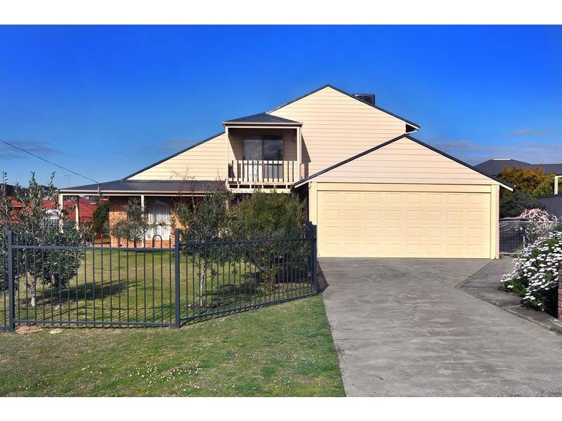 79 Pearce Road, Australind WA 6233