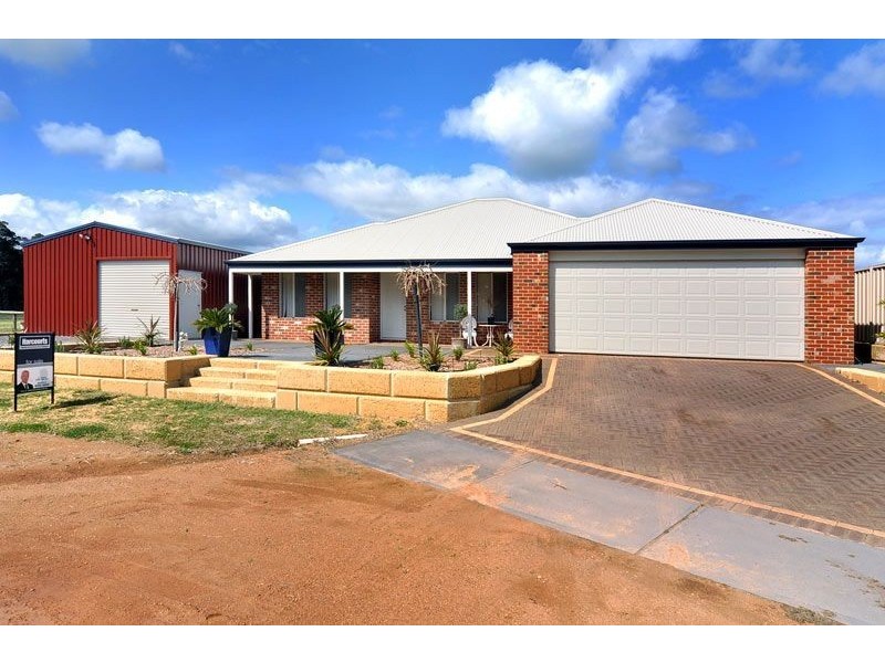 12 Gibson Terrace, Burekup WA 6227