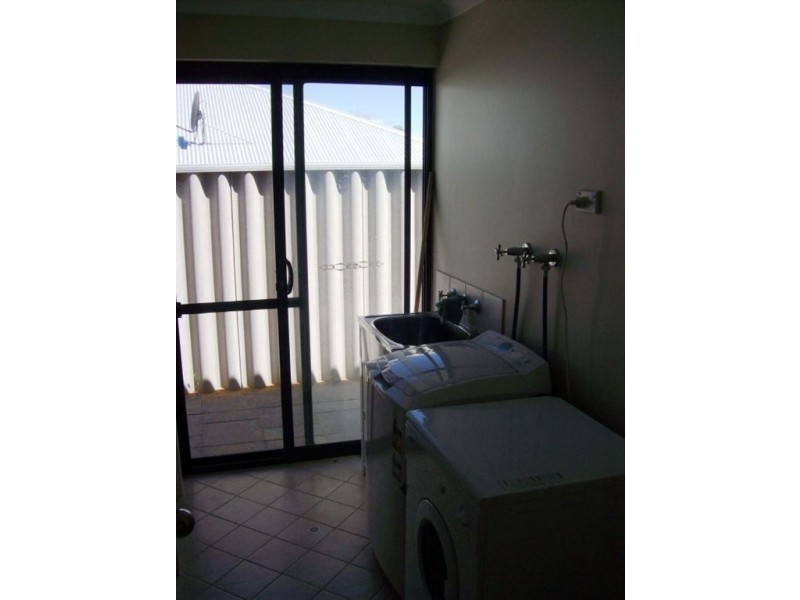 8 Peridot, Dalyellup WA 6230