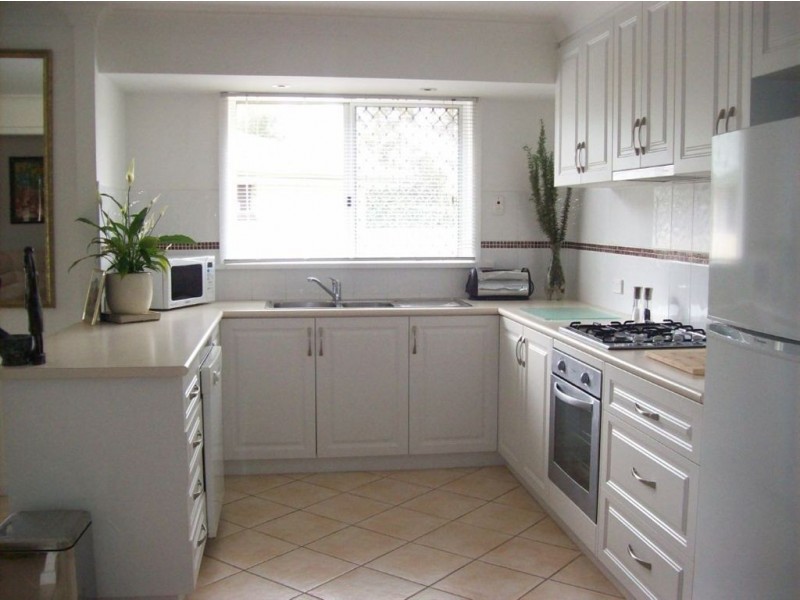 14 Roscommon Place, Withers WA 6230