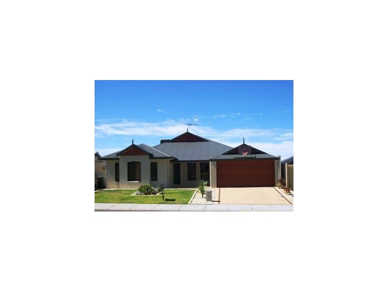 30 Peppermint Blvd, College Grove WA 6230