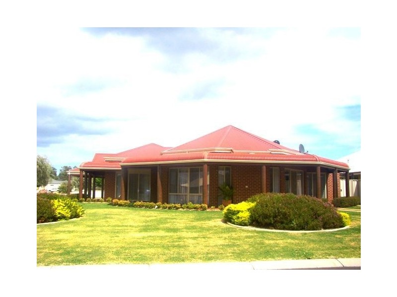 6 Sapphire Brace, Australind WA 6233