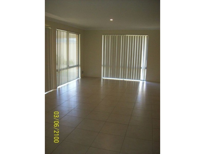 27 Wiroo Loop, Dalyellup WA 6230