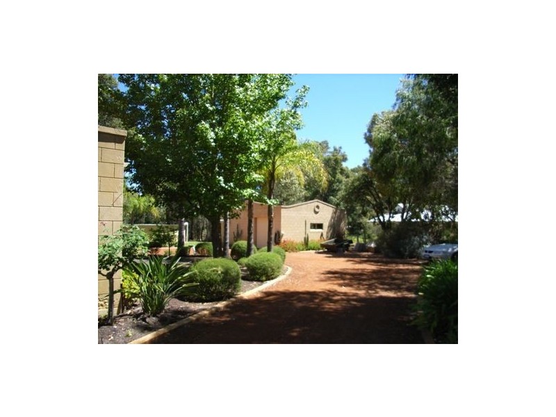 3 Tea Tree Place, Gelorup WA 6230