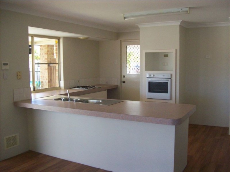 10 Darwin Way, College Grove WA 6230