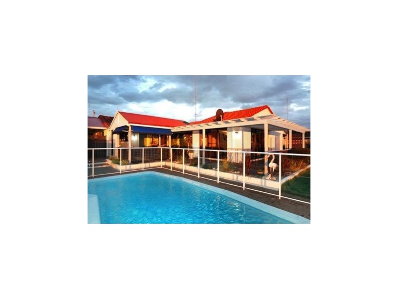 73 Pearce Road, Australind WA 6233