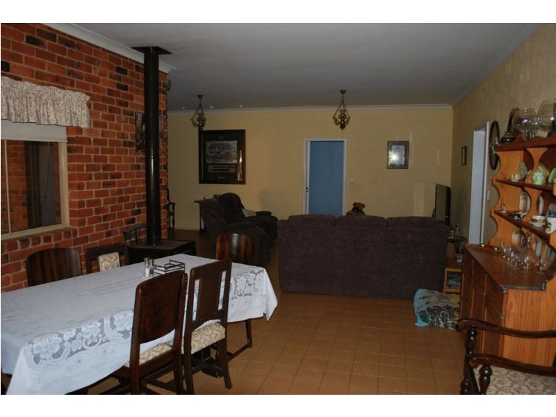 57 Australind Rd, Leschenault WA 6233