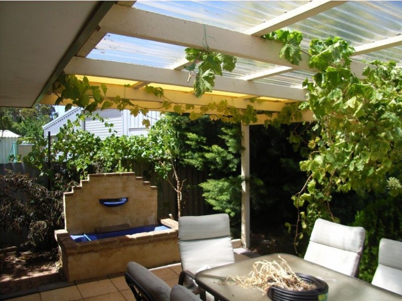 12 Brooksy Place, Burekup WA 6227