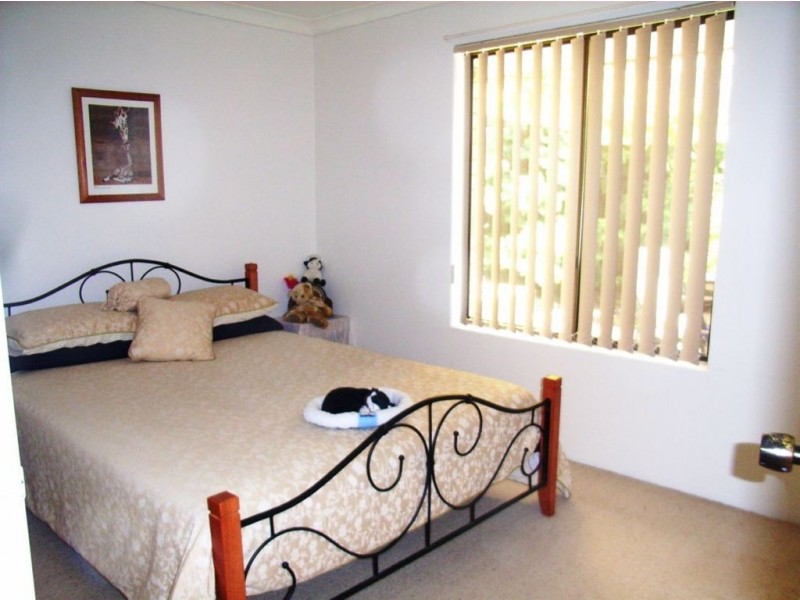 12 Brooksy Place, Burekup WA 6227