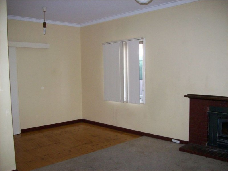 18 Devonshire St, Withers WA 6230