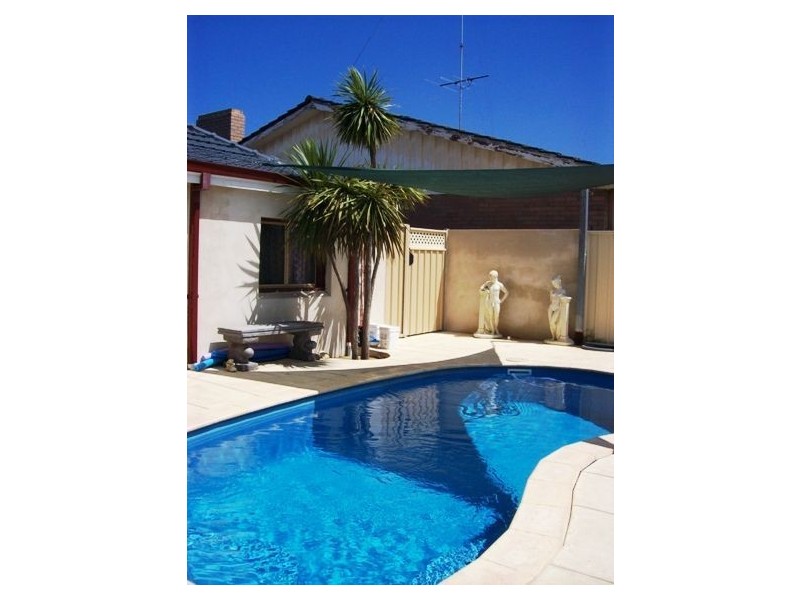 63 King Road, East Bunbury WA 6230