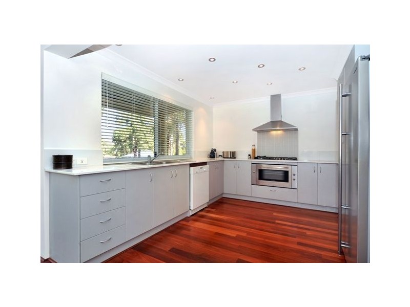 215 Livingstone Heights, Roelands WA 6226