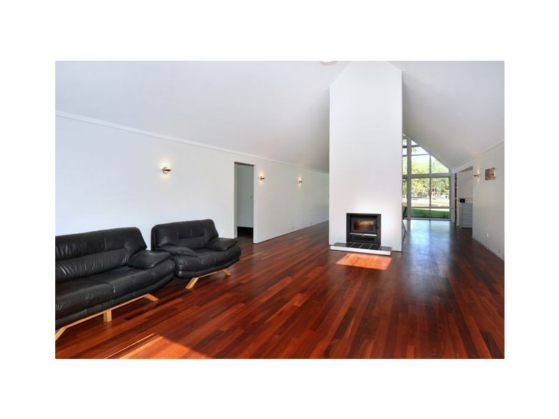 215 Livingstone Heights, Roelands WA 6226