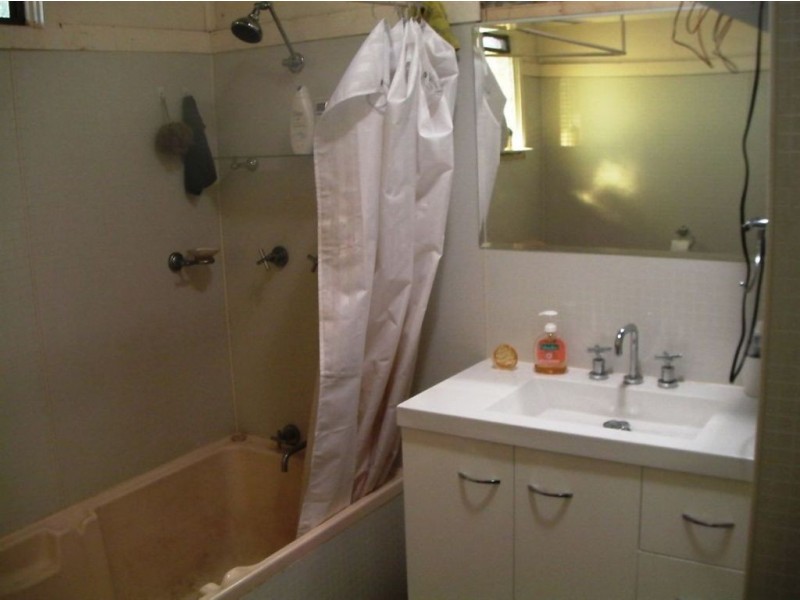 6A Yorla Road, Carey Park WA 6230