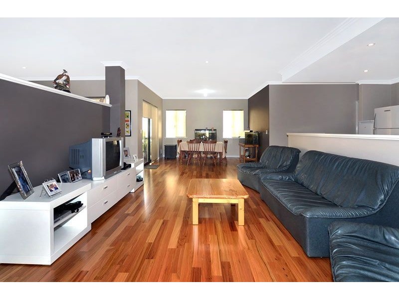 16 Jubilee Rd, Glen Iris WA 6230