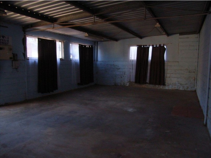 6 Island Queen Street, Withers WA 6230